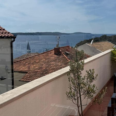 Jakov & Antonia Heritage Estate Hvar Town Eksteriør bilde
