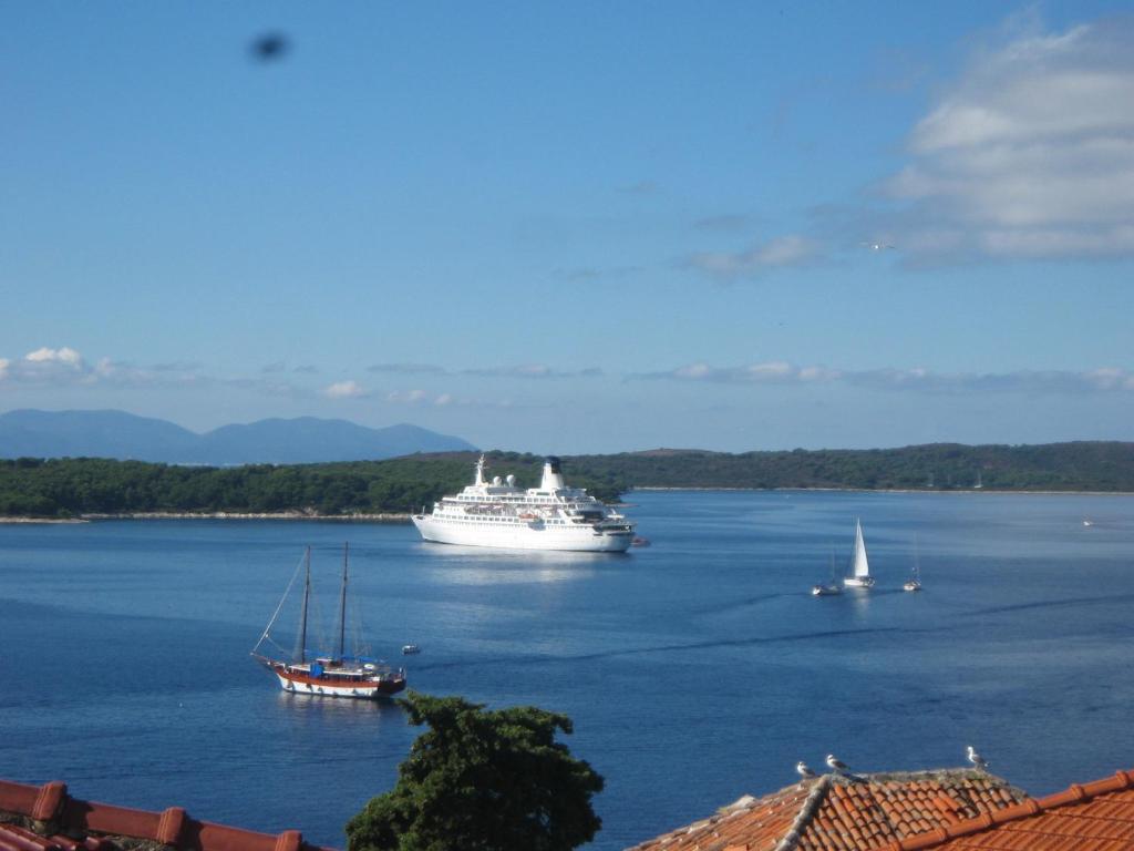 Jakov & Antonia Heritage Estate Hvar Town Eksteriør bilde